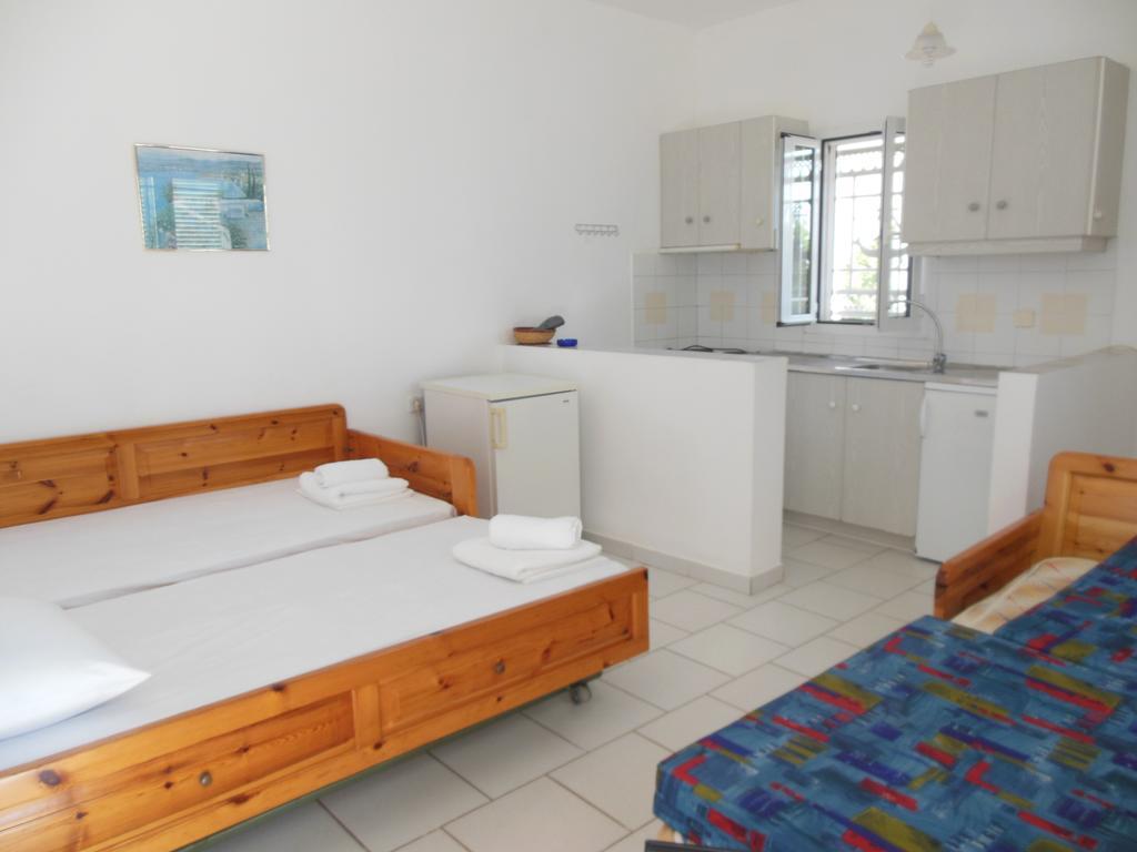 Helonata Apartments อาร์คูดี ภายนอก รูปภาพ