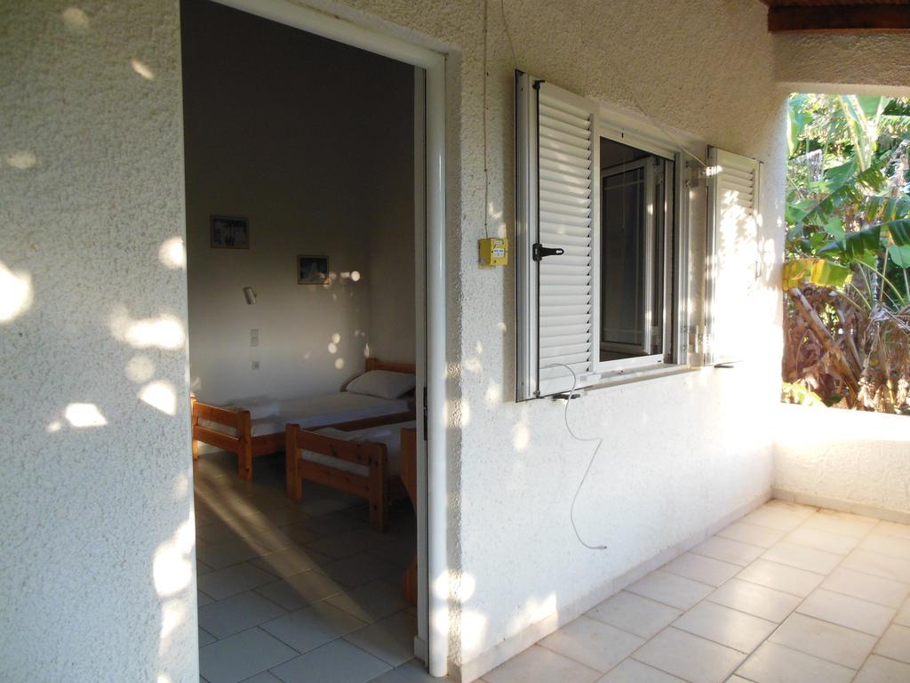Helonata Apartments อาร์คูดี ภายนอก รูปภาพ