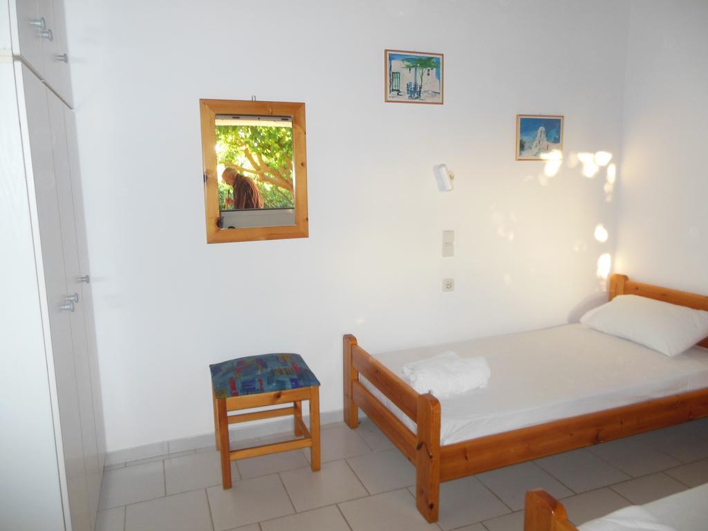 Helonata Apartments อาร์คูดี ภายนอก รูปภาพ